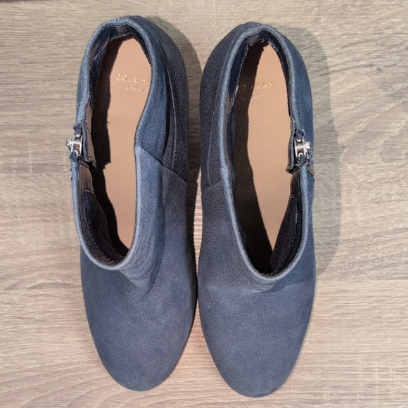 Cole Haan Navy Blue Ankle Booties with Side Zipper. - Picture 10 of 11